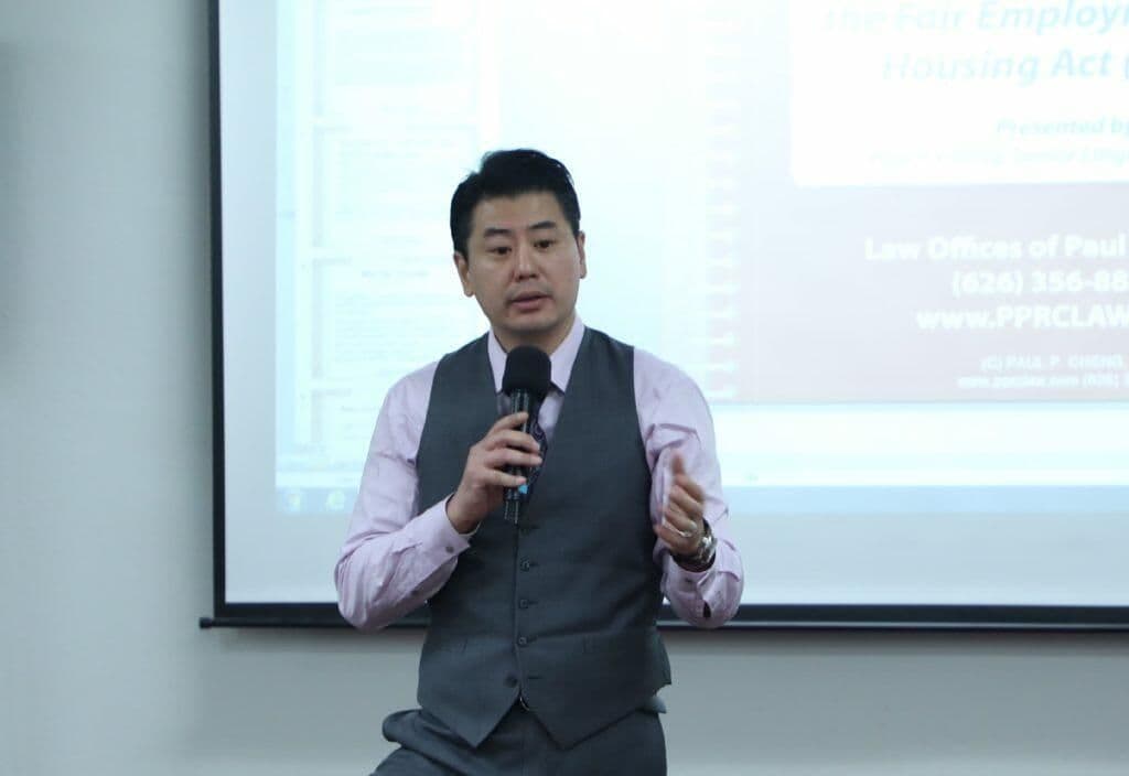 主講人鄭博仁律師講解職場性騷擾相關法條